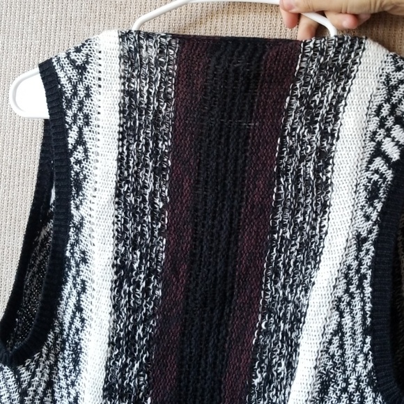 🎉2 for $13🎉Sun&Shadow Cardigan Vest size S - Picture 7 of 7